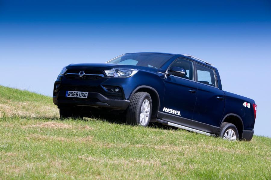  SsangYong Musso Rebel 2018 года  (UK) (фото 2 из 15)